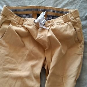 Men's Khaki pants size L, lifestyle hockey apparel